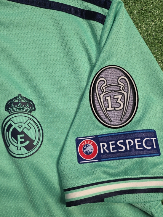 Adidas Real Madrid CF Sergio Ramos #4 2019/2020 Third Green Jersey UCL Patches - Picture 6 of 12
